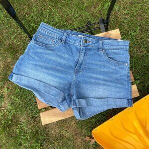 h&m cuffed denim shorts stretchy basic